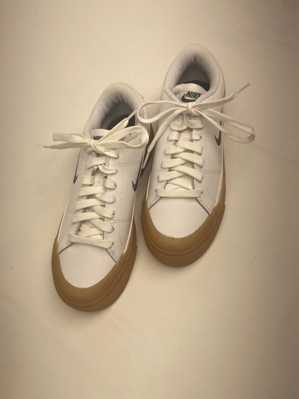 Nike Womens Court Legacy Lift White Gum Sole Platform Shoes  Sz 8.5